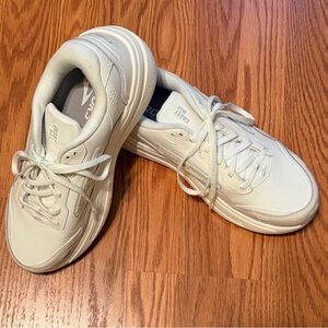 10.5W Brooks Women's Ghost Max Athletic Shoes - White